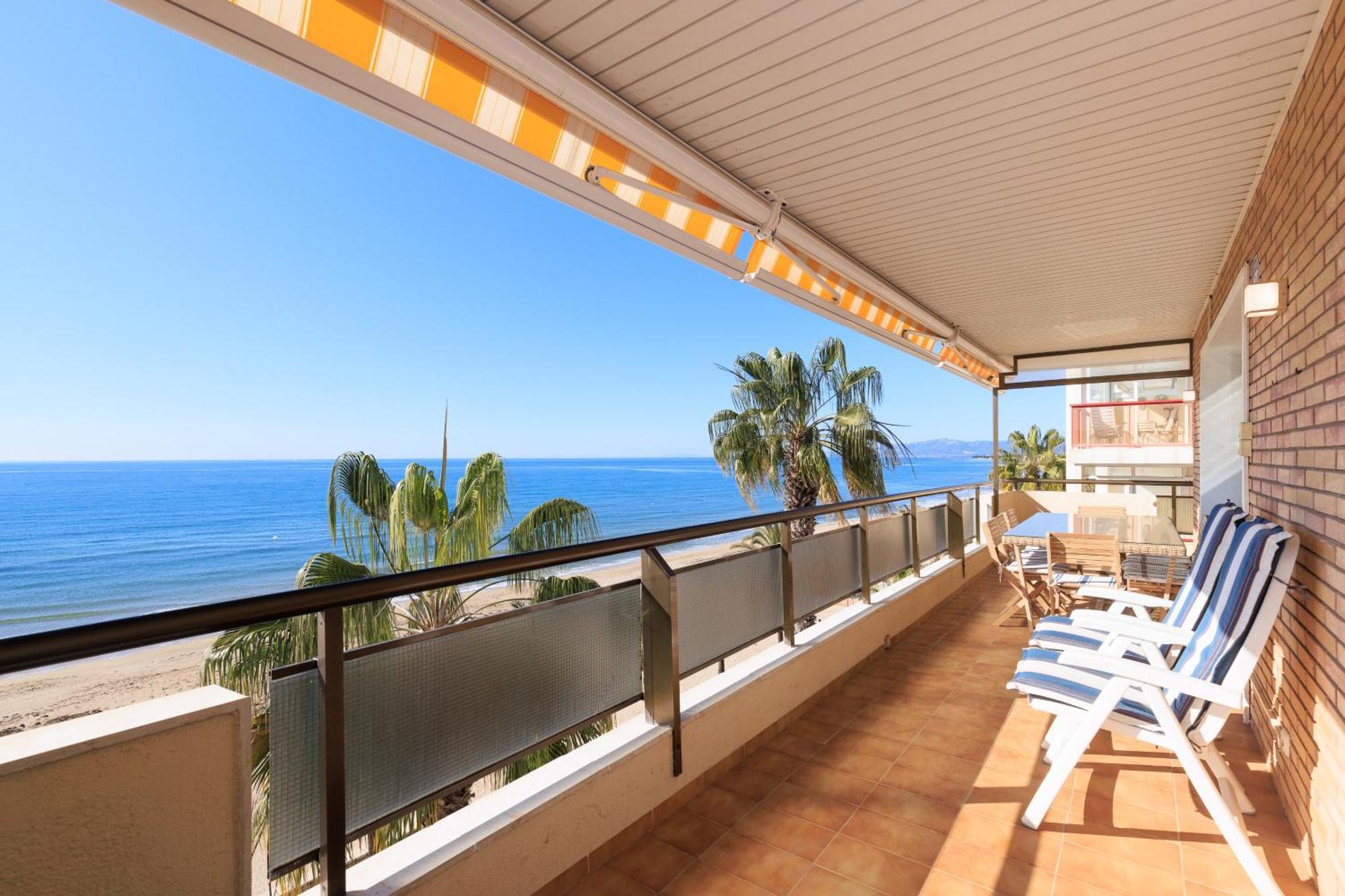 Ferienwohnung Apartamento Para 8 Sobre El Mar Salou Exterior foto